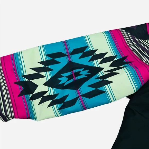 Aperture Women's Insulated Colorful Aztec Print Ski &amp; Snowboarding Jacket Size M