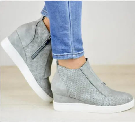 Autumn and Winter Mixed Color Booties Increase Large Size