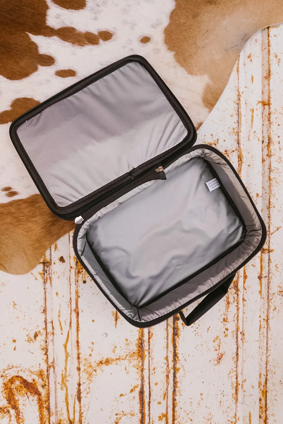 Beef Cows Lunch Box in Cream