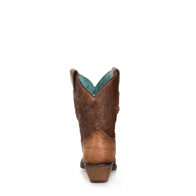 C3586 | Ladies Corral Hair-On Boots