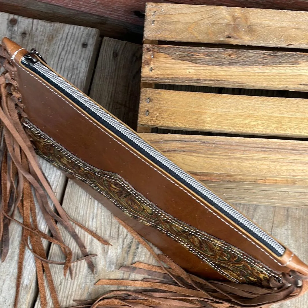 Carly - Waxed Leather w/ Wyoming Tool