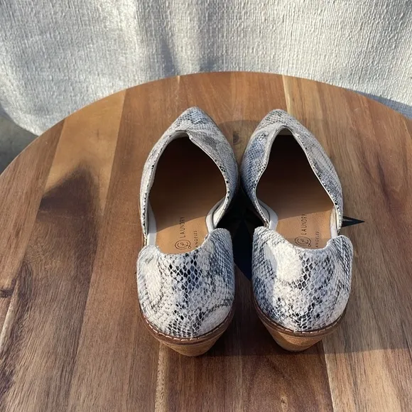 Chinese Laundry Women’s Matcha Bootie Size 7