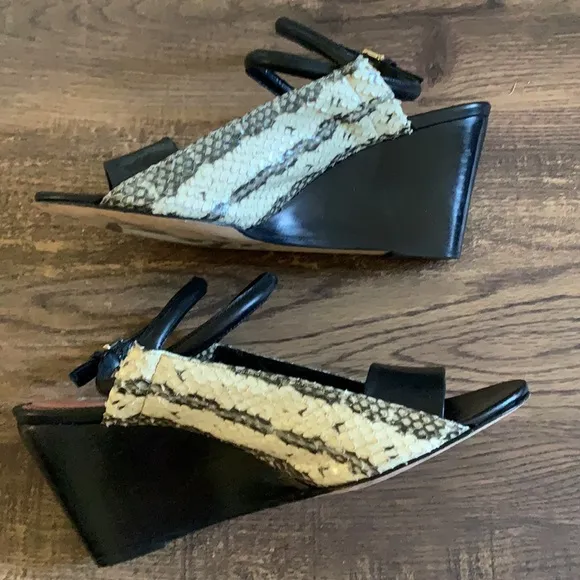 Derek Lam Black Snakeskin Leather Wedge sz 7