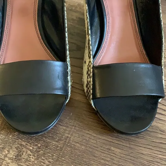Derek Lam Black Snakeskin Leather Wedge sz 7