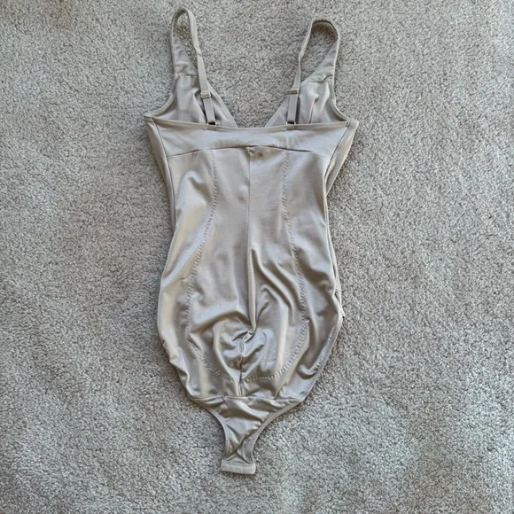 Donna Karan 36D Vintage Underwire Bodysuit Shapewear