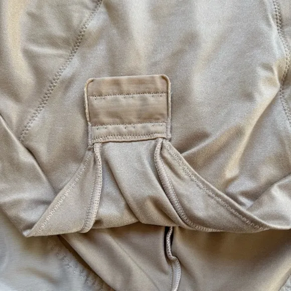 Donna Karan 36D Vintage Underwire Bodysuit Shapewear