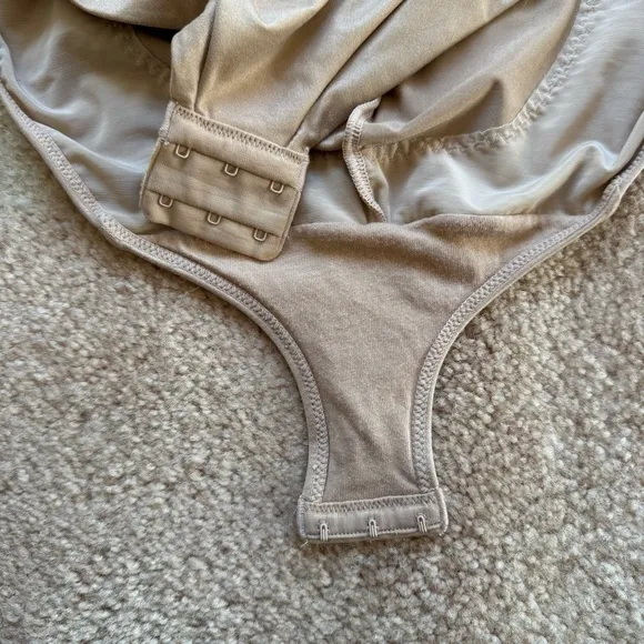 Donna Karan 36D Vintage Underwire Bodysuit Shapewear