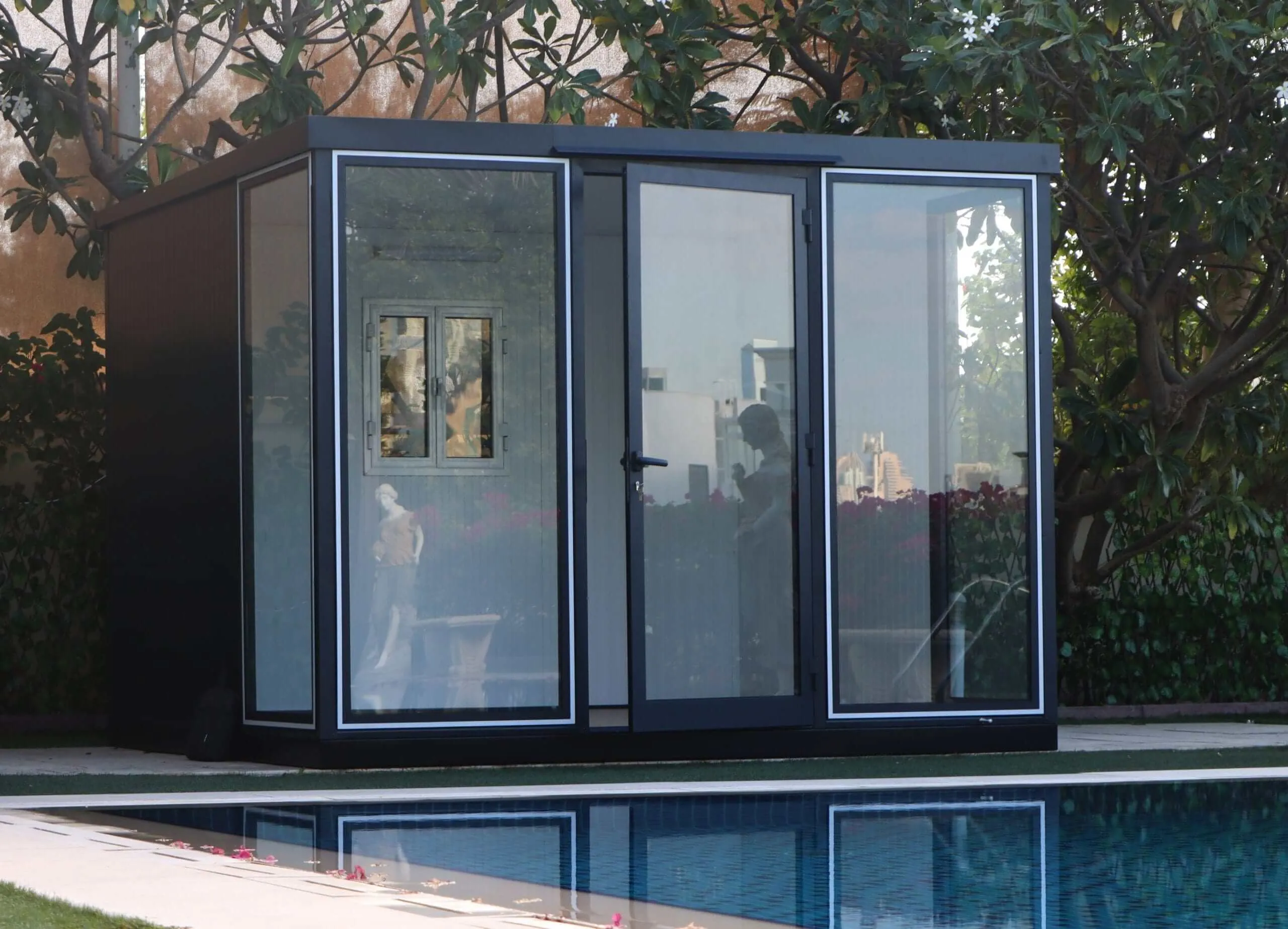 Duramax 10' x 10' Insulated Garden Glass Room Building 32001
