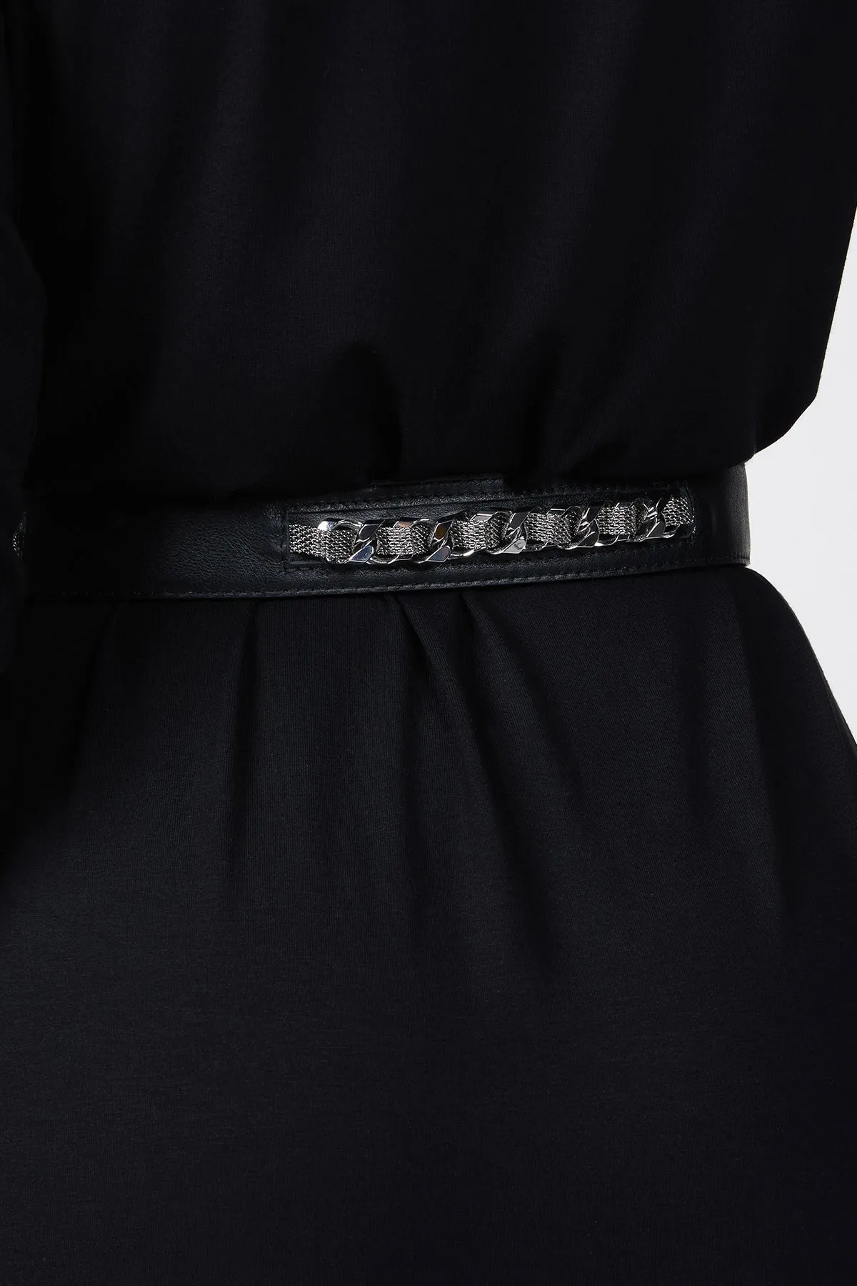 EMBELLISHED LEATHER BELT