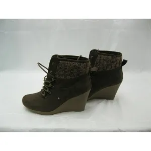 Fergalicious Clarissa Wedge Bootie Size 6.5M