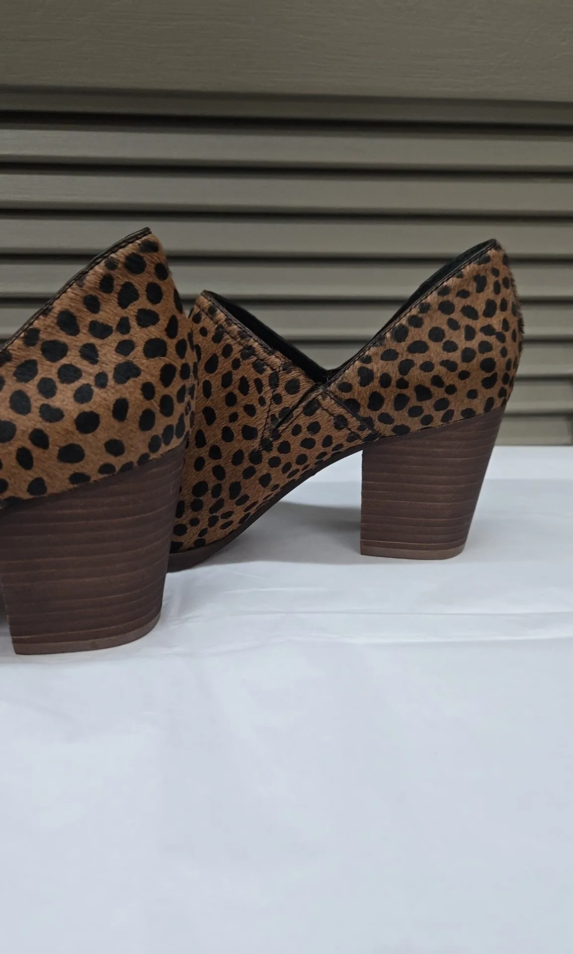 GIANNI BINI Size 7.5 Booties