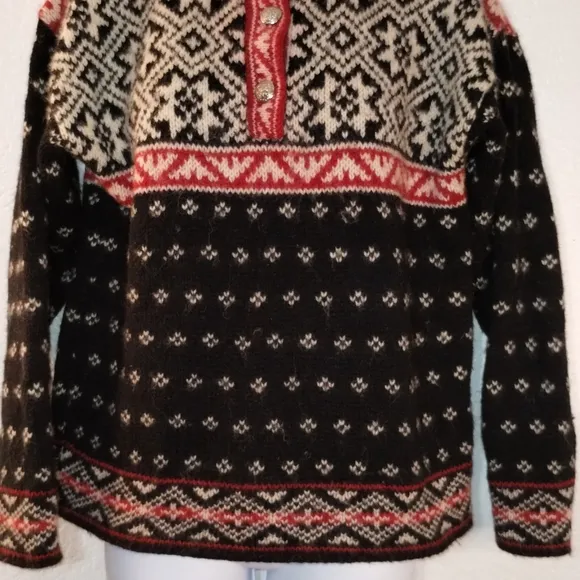 L.L.BEAN Freeport Maine Sweater 85% Wool 15% Nylon sz Extra Small Barbiecore Ski