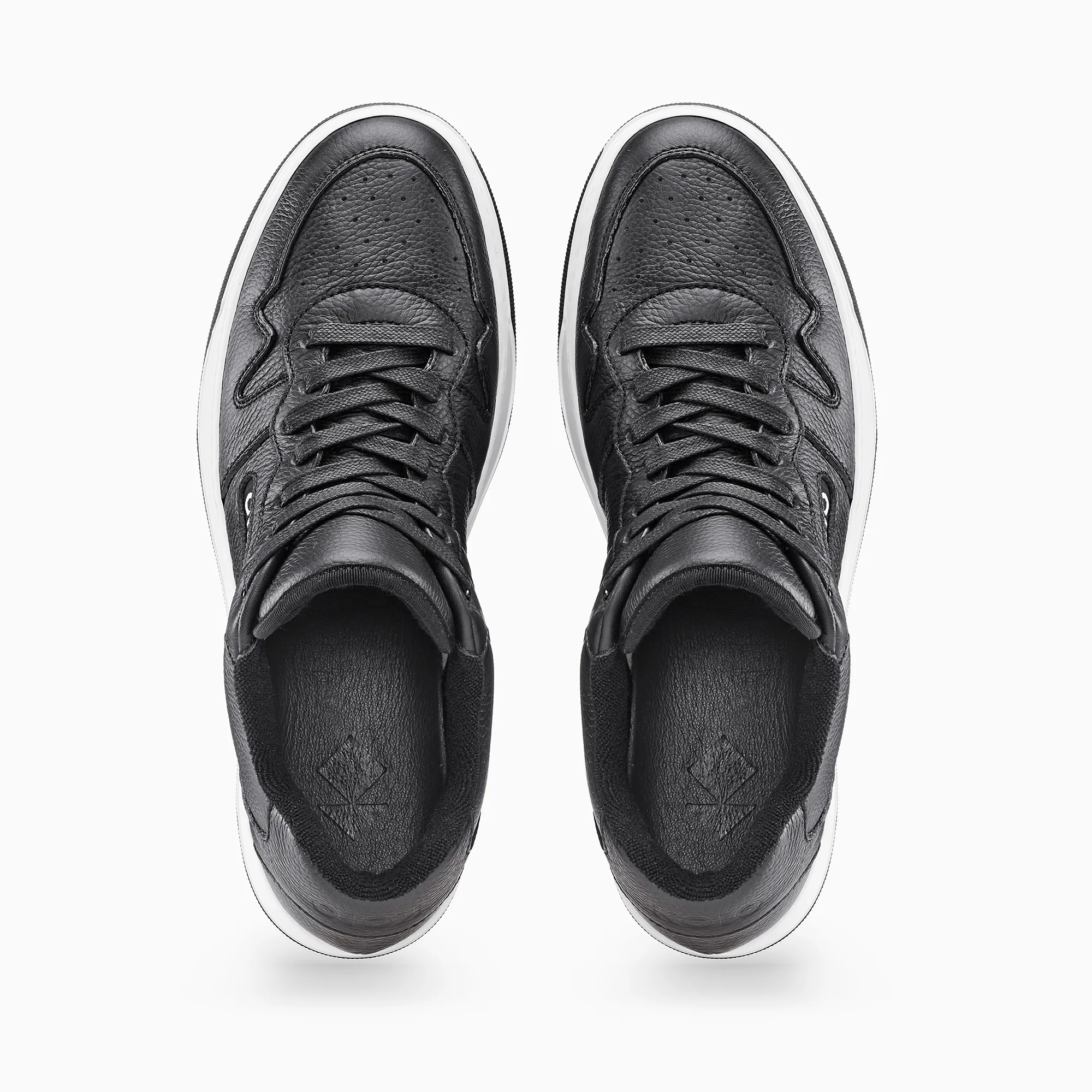 Metro in Black