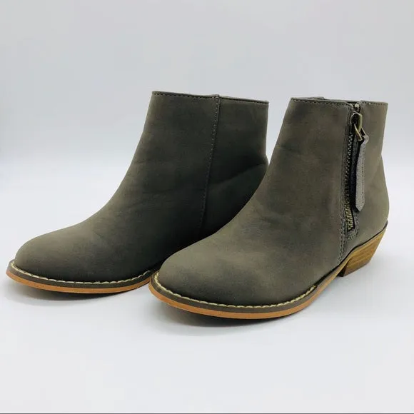 New HARPER CANYON GIRLS BROWN/GREY BOOTS SZ 11 MEDIUM!