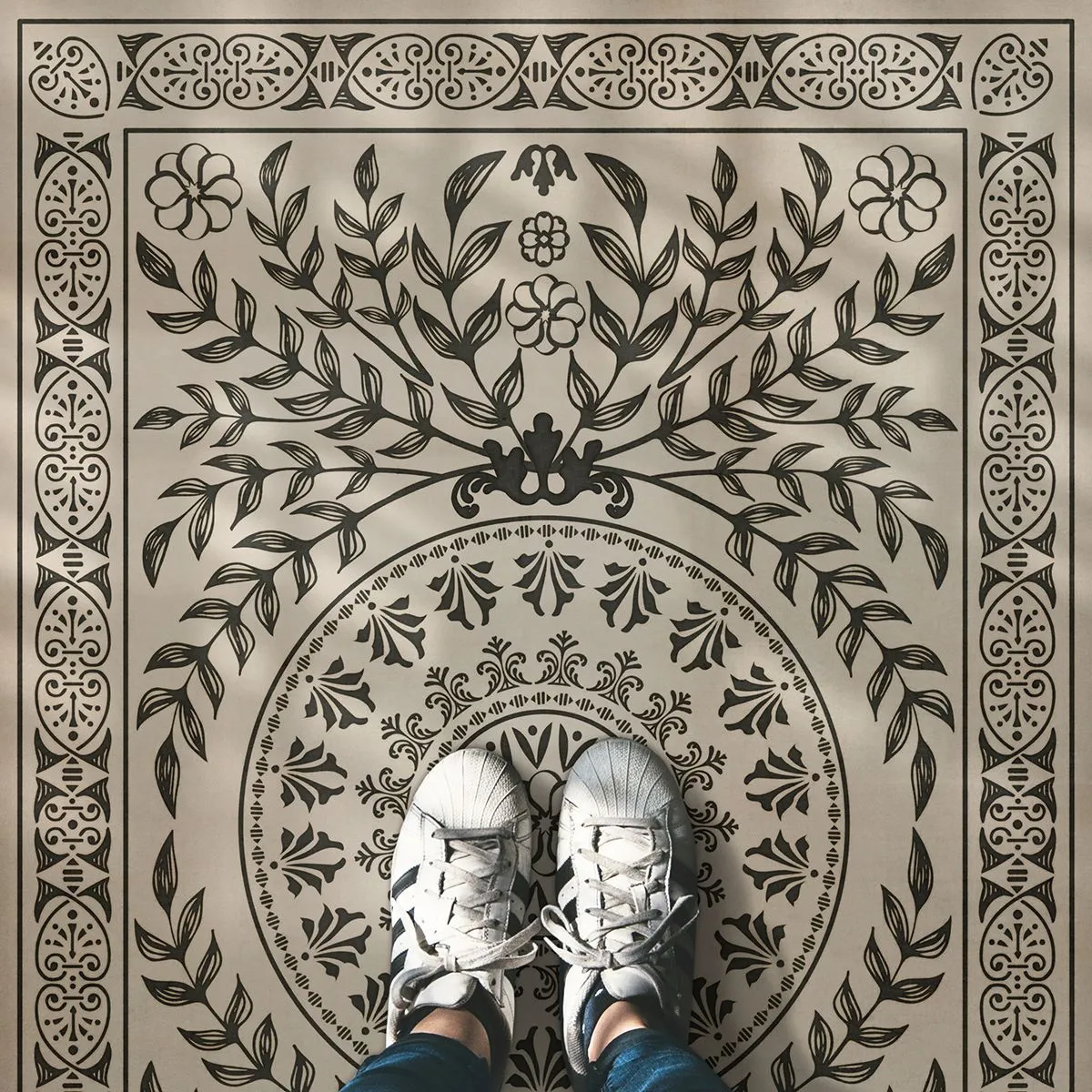 Pattern 40 "Drummond Castle" Vinyl Floorcloth - Spicher & Co.