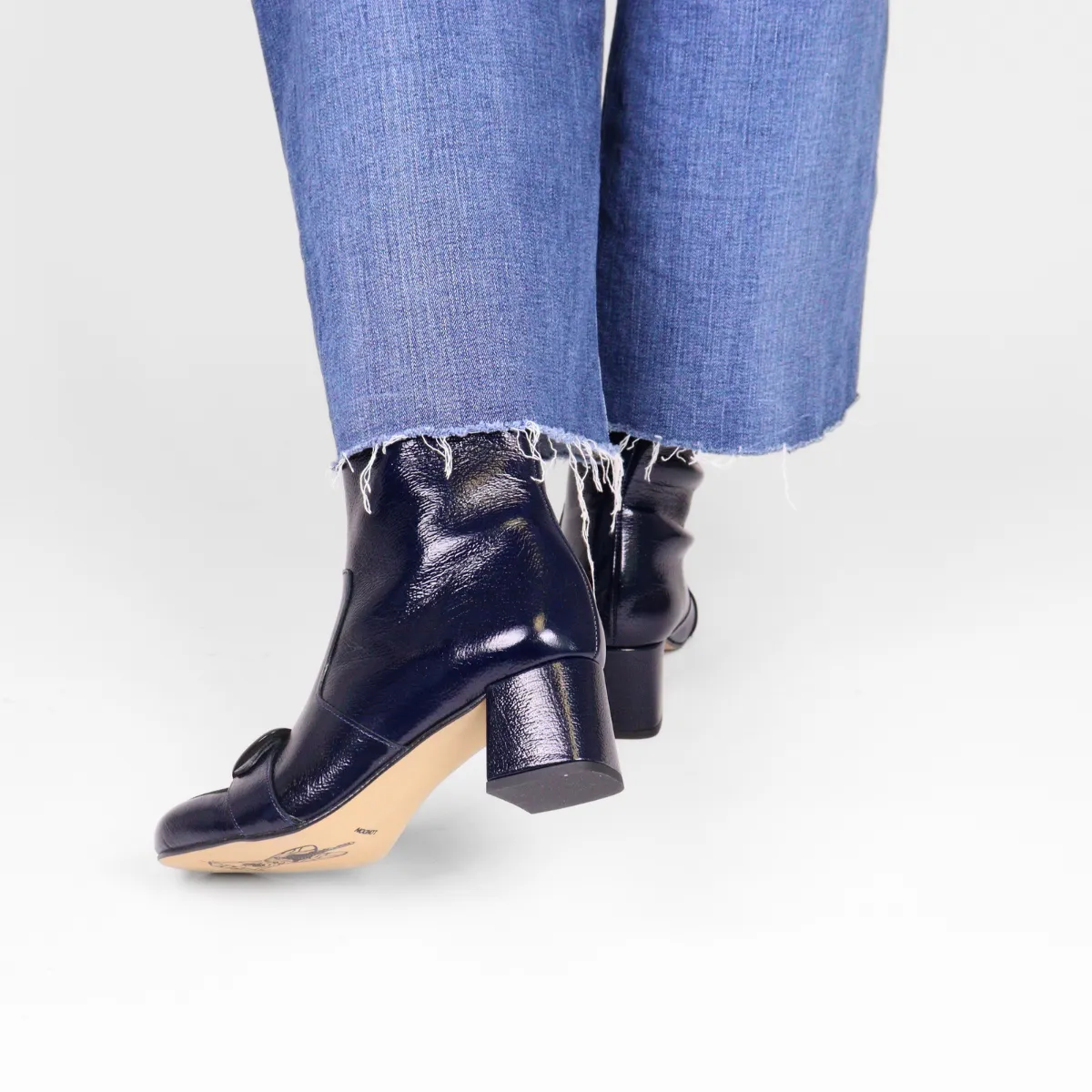 Suir Navy