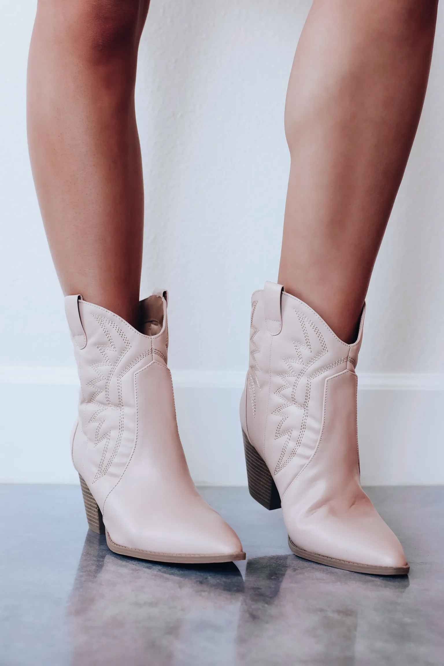 Wyatt Western Booties - Nude
